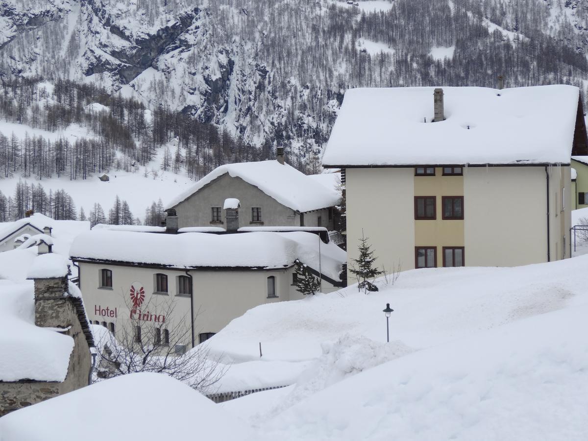 Hotel-Restaurant Grina Simplon ภายนอก รูปภาพ